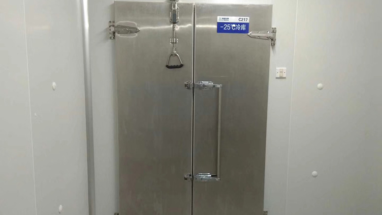 医药冷库平移冷库门